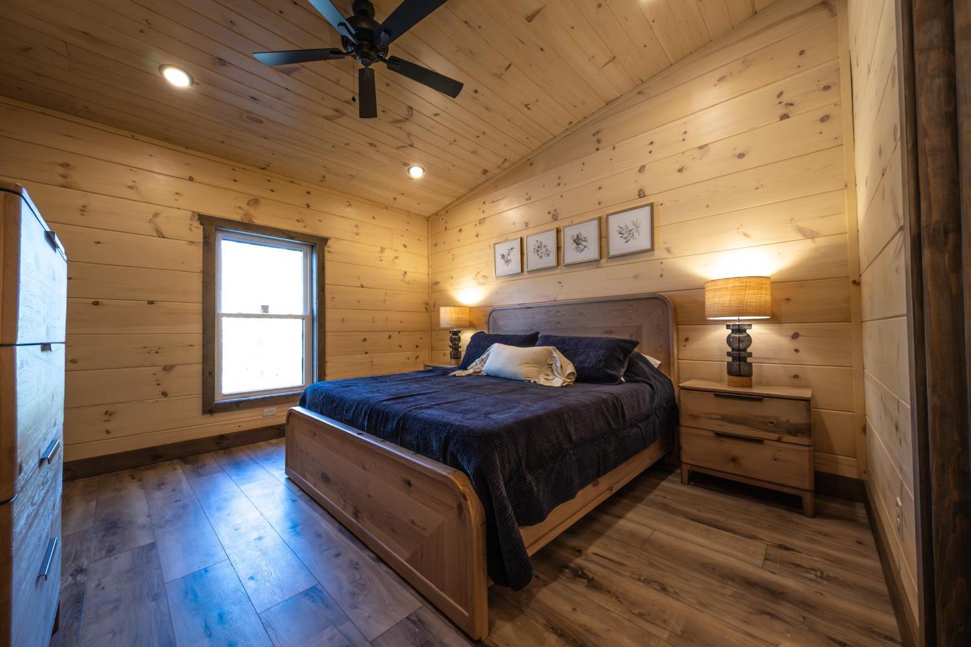 Luxury 12-Bedroom Cabin With Indoor Pool, Hot Tub & Movie Theater, Sleeps 36 Sevierville Εξωτερικό φωτογραφία