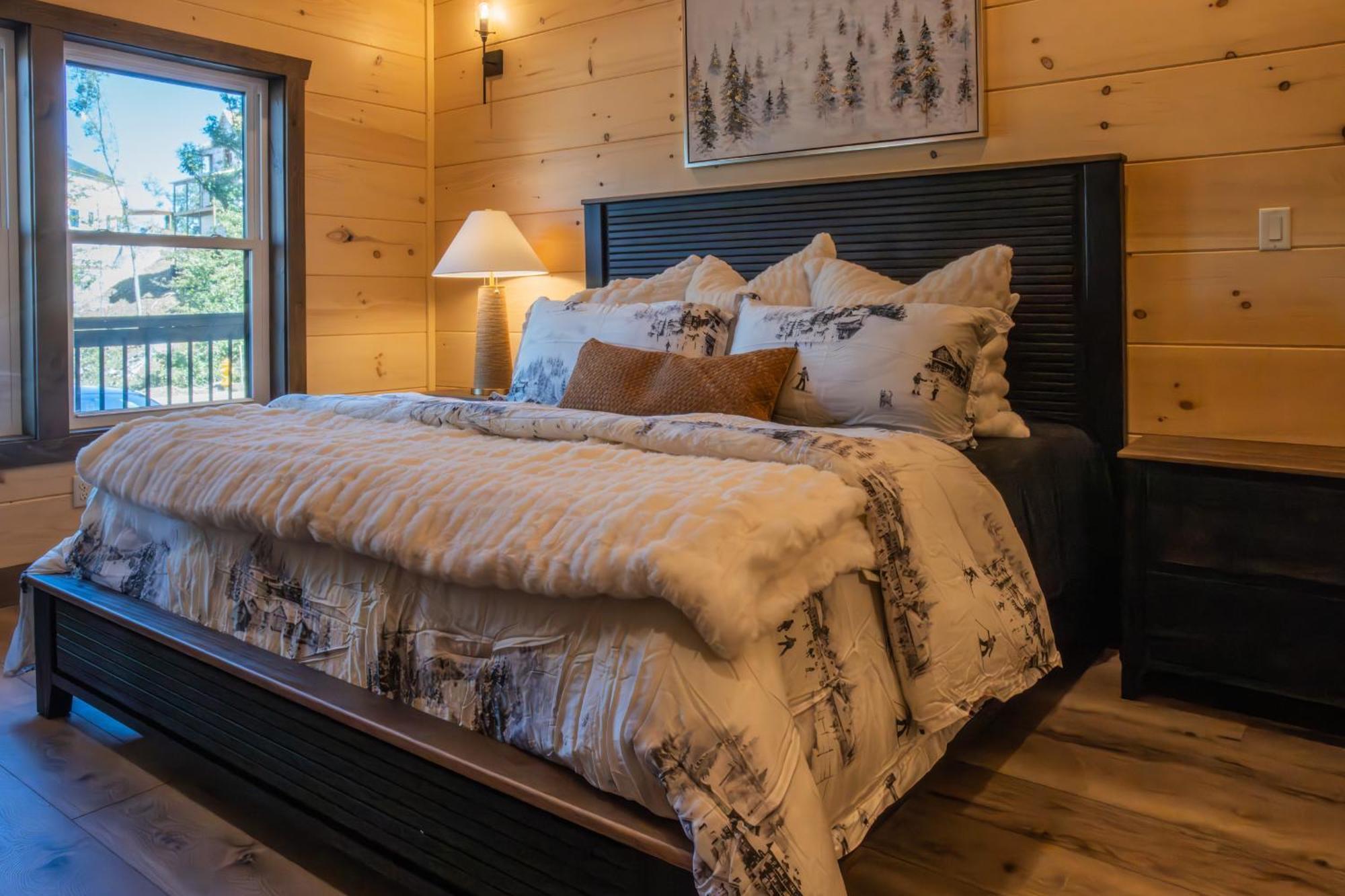 Luxury 12-Bedroom Cabin With Indoor Pool, Hot Tub & Movie Theater, Sleeps 36 Sevierville Εξωτερικό φωτογραφία